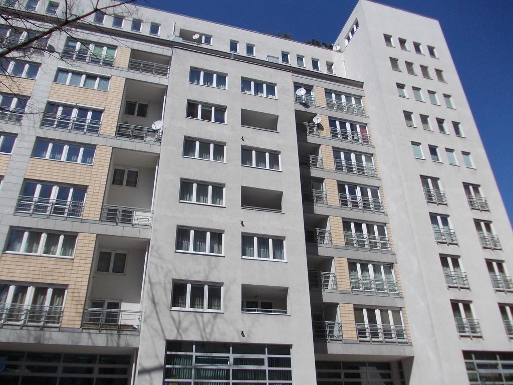 Babka Tower Suites Apartamenty - Pokoje Warsaw Exterior photo